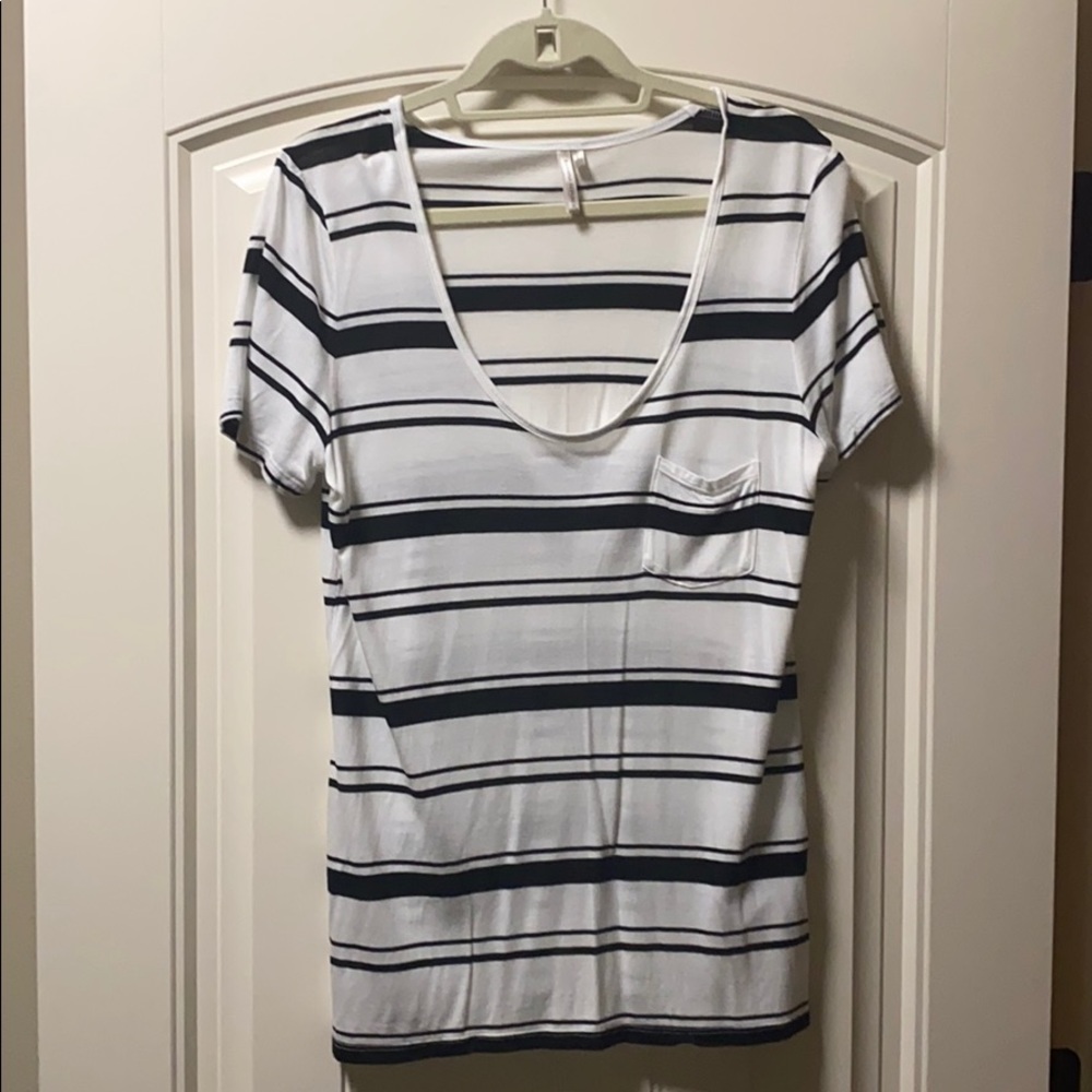 Banana Republic striped scoop neck shirt